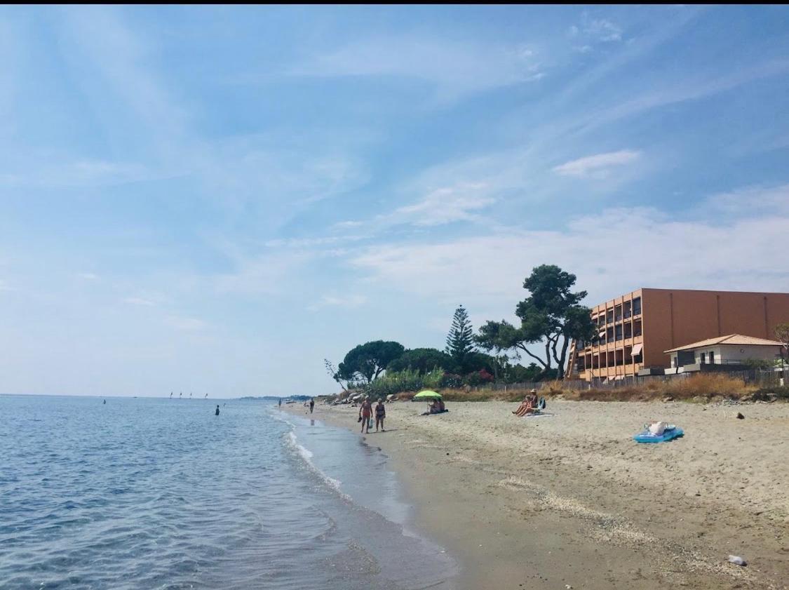 Residence Santa Lucia, Studio Avec Piscine , Vue Mer Et Pied Dans L'Eau , Moriani-Plage Exterior foto